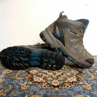 بوت پوتین کوهنوردی اورجینال|کیف، کفش، کمربند|همدان, |دیوار