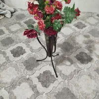 گلدون زینتی برای گل‌ها مصنوعی