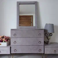 تخت و میز آرایش