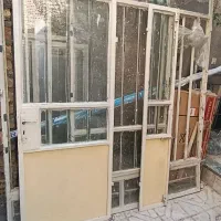 درب و پنجره آهنی