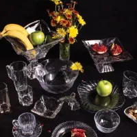 ظروف بلور( عکس تزیینی است)