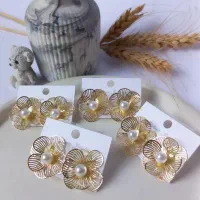 گوشواره ۳۹ تومن رنگ ثابت ضمانت|بدلیجات|اصفهان, شاهزید|دیوار