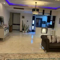 107-متر-دریاچه-برج-آسمان