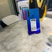 شیاومی note8حافظه 128گیگ رم4 پلمپ بدون تعمیر