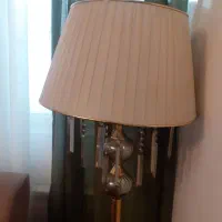 یک عدد آباژور ایستاده کنار مبل تازه خریداری|چراغ خواب و آباژور|تهران, دریاچه شهدای خلیج فارس|دیوار