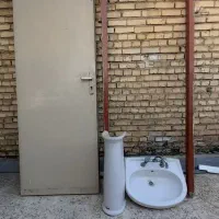 فروش روشویی و درب چوبی همراه چهارچوب