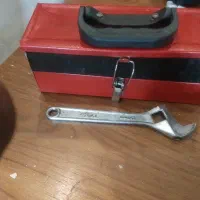 سیم لخت  کن  توسن و جعبه ابزار
