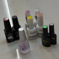 لاک و ژل و چسب اندازه ناخن