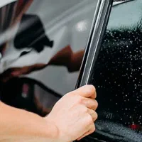 نصاب شیشه دودی اتومبیل