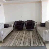مبلمان هشت نفره بهمراه جلو مبلی و عسلی درحدنو