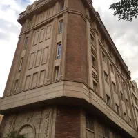 ۵۱۲متر بنا ۲۲۰متر زمین با امکانات(پاسداران)