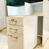 پیشخوان و دو عدد میز کنار|مبلمان اداری|کرمانشاه, |دیوار