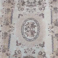 فرش کناره کرمی رنگ  سالم و بدون هیچ مشکلی|فرش|کرمانشاه, |دیوار