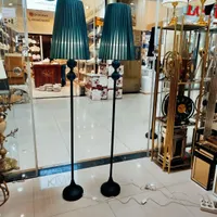 آاباژور کنارسالنی مدرن مینیمال|چراغ خواب و آباژور|مشهد, کوشش|دیوار
