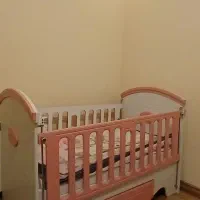 تخت کودک و کمد برند بی بی استار