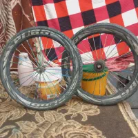 دو عدد رینگ و لاستیک جلو و عقب