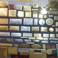 چسبدارفلزی پلاک تبلیغاتی لوگومولتی پشت لیبل پلکسی