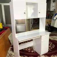 میزگردون و میزکامپیوتر در حدصفر