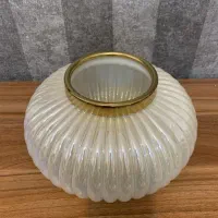 گلدان شیشه ای نیلی