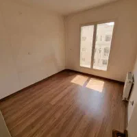 ۷۵ متر  دو نیش سالن پرده خور/اباذر گلستان ها