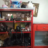 ویترین و میز فلزی