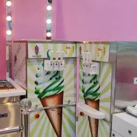 دستگاه بستنی‌ساز قیفی/مناسب شروع کسب‌وکار جدید