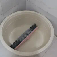 جارو سالنی ۴۰ سانت و تشت خیلی بزرگ