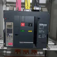 کلیه خدمات برق صنعتی و ساختمان