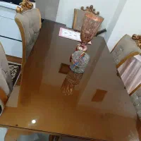 میز غذاخوری  کارکرده ولی تمیز