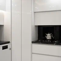 کابینت آشپزخانه هایگلاس براق و درب پنتری کنج|مصالح و تجهیزات ساختمان|گرگان, |دیوار
