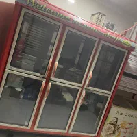 یخچال ویترینی سوپرمارکتی.  قفسه ۵۰عدد تمیز درحد نو