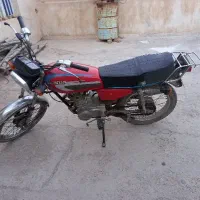 موتور سیکلت ۱۲۵ سال ۸۰
