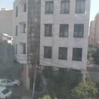 ۲۱۰ متر جنوبی //چهارباغ شرقی//تک مالک