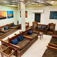 نیروی کار کافه قلیان