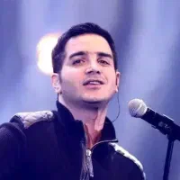 بلیت کنسرت محسن یگانه vip ردیف 6 سانس دوم شنبه