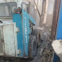 مینی لودر بابکت توماس خاور نخاله