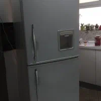 یخچال نیم فریزر یخساران