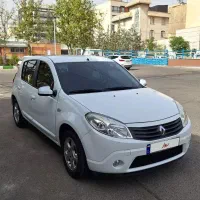 رنو ساندرو اتوماتیک 94 مشابه صفر