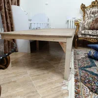 تخت چوبی