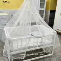 گهواره چوبی سفید