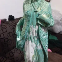 مجسمه مستوره اردلان