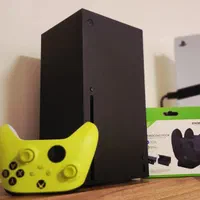 xbox series x همراه با گیمپس یک ساله و پایه شارژر