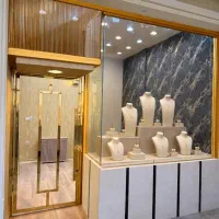 ۱۳/۸ متر / سنددار ملکیت / طلافروشی تجهیز شده
