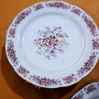 سرویس چینی پُرگل قدمتدار