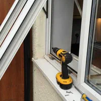 کلیه تعمیرات و رگلاژ پنجره و درب upvc دوجداره|خدمات پیشه و مهارت|پرند, فاز ۴|دیوار