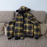 کاپشن 2 رو|لباس|کاشان, مفتح|دیوار