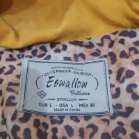 کاپشن|لباس|نکا, |دیوار