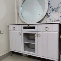آینه و کنسول و میز تلویزیون