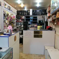 ویترین میز تعمیرات ویترین مغازه  قفسه