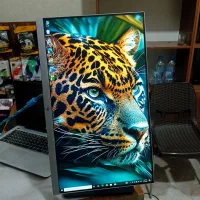 مانیتور ۲۲ اینچ بدون فریم با پایه فابریک